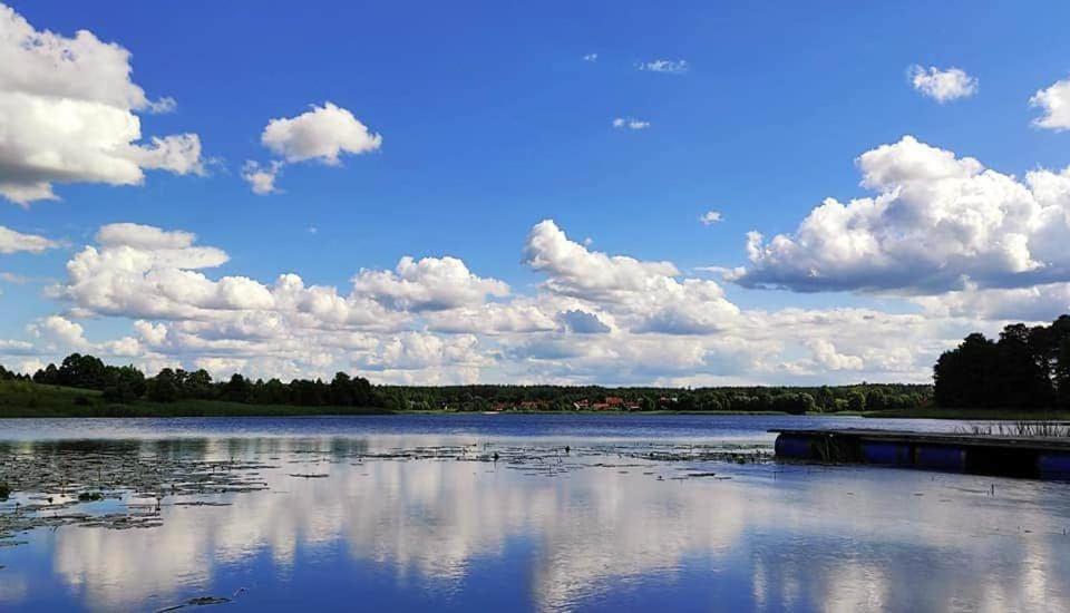 Miedzy Olchami Domek Nad Jeziorem. Noclegi Caloroczne. Cisza, Spokoj. 巴尔切沃 外观 照片