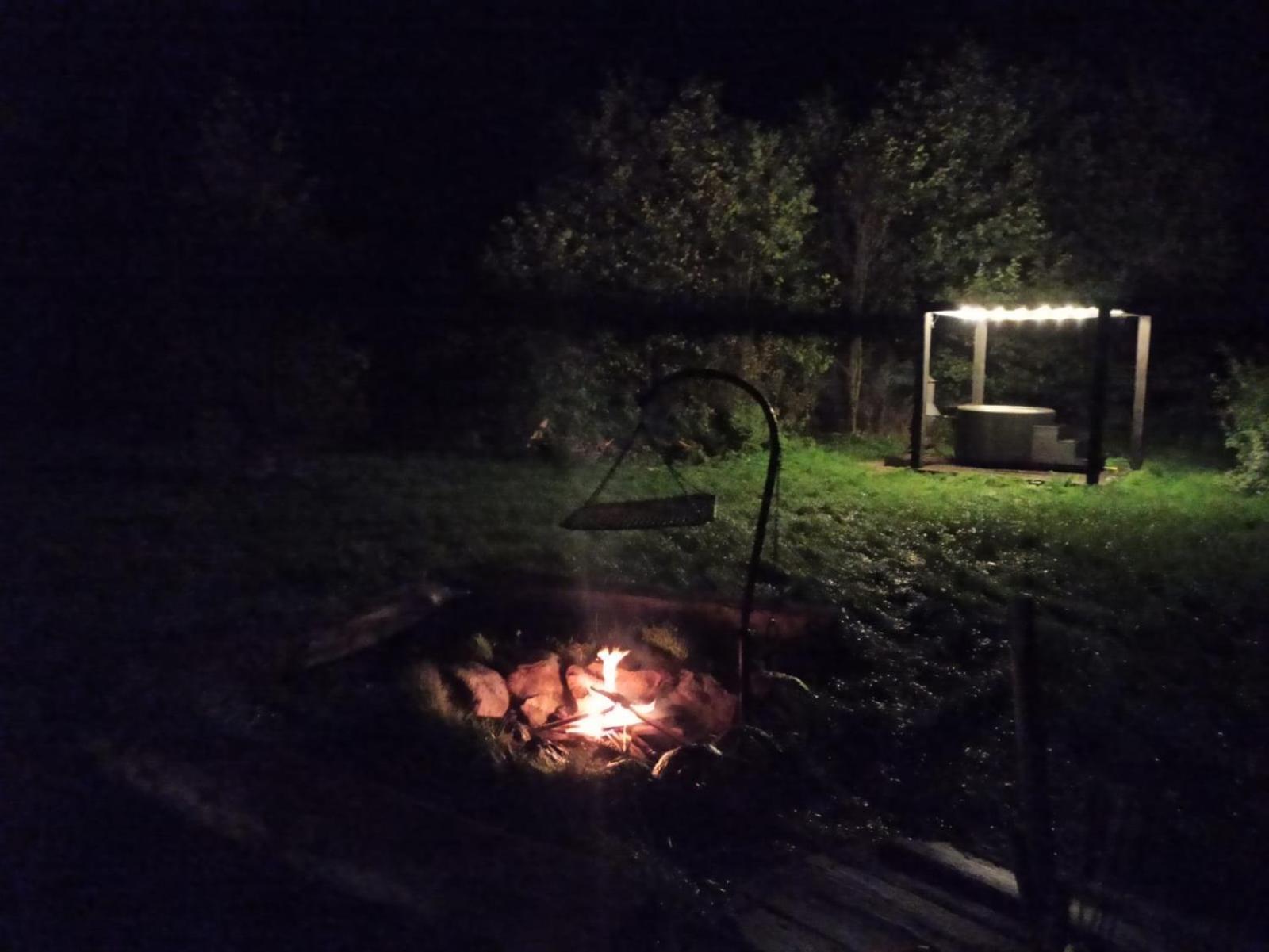 Miedzy Olchami Domek Nad Jeziorem. Noclegi Caloroczne. Cisza, Spokoj. 巴尔切沃 外观 照片